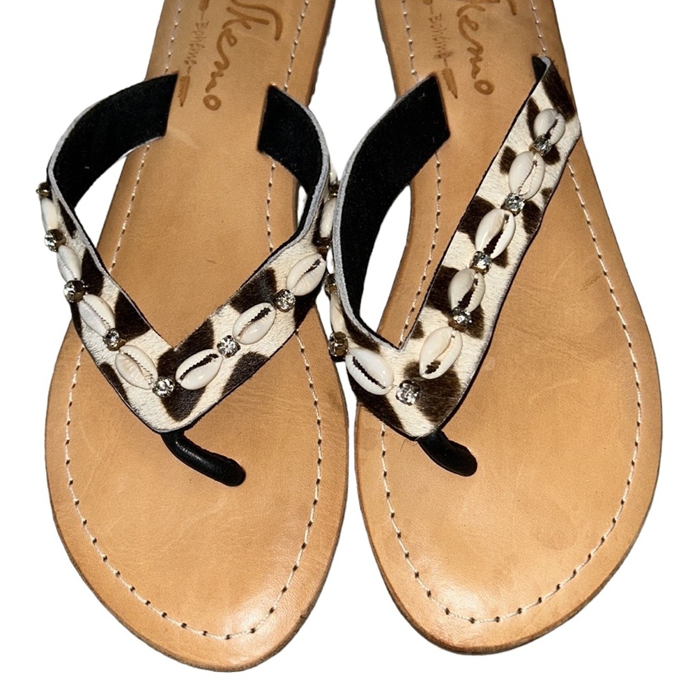 LN Skemo Savannah Leopard Embellished Leather Rhinestone Shell Slide Sandals - 7 - Picture 8 of 15